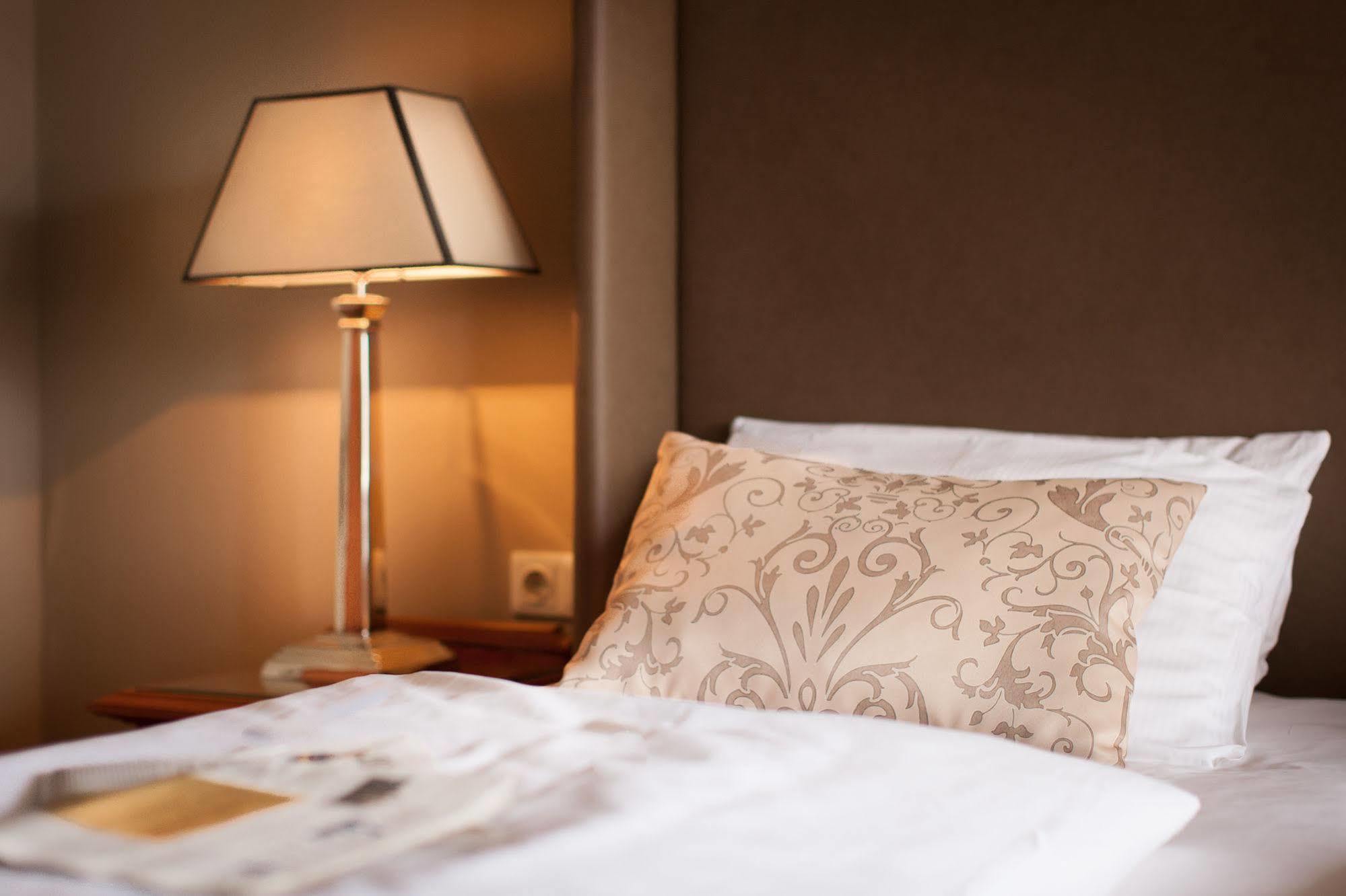 The Ascot Hotel Κολωνία Εξωτερικό φωτογραφία