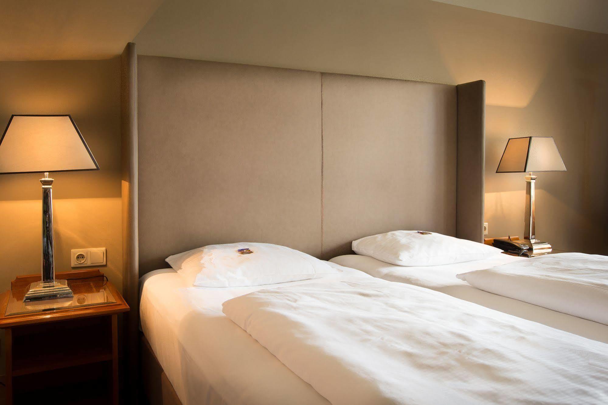 The Ascot Hotel Κολωνία Εξωτερικό φωτογραφία