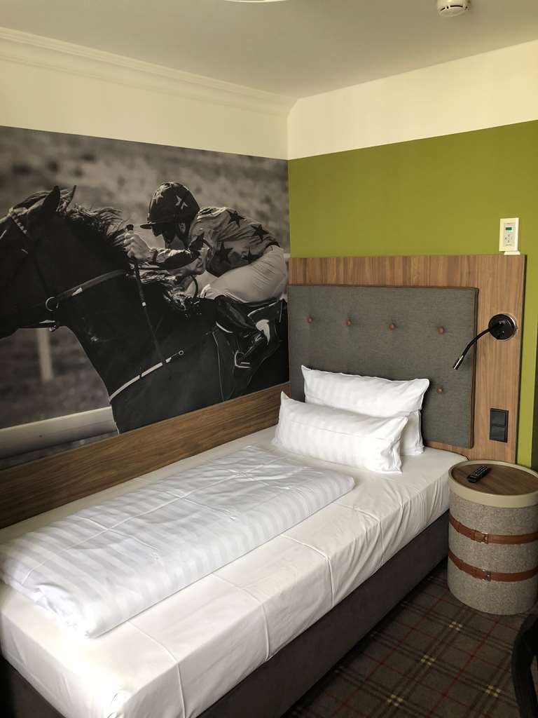 The Ascot Hotel Κολωνία Δωμάτιο φωτογραφία